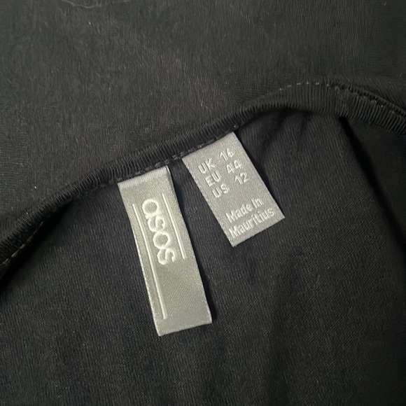 ASOS Black Tank 🖤 - Picture 3 of 4